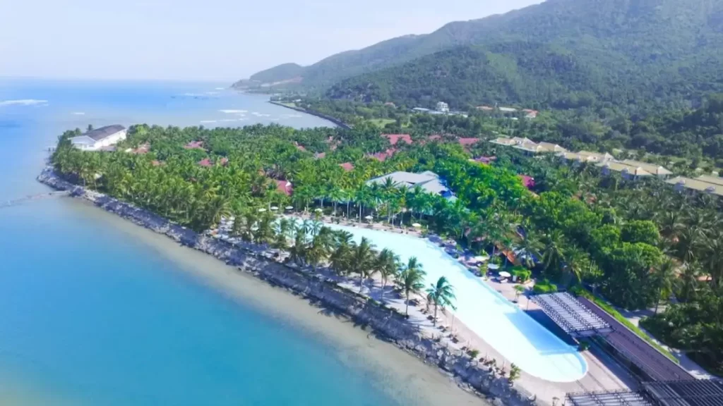 DIAMOND BAY